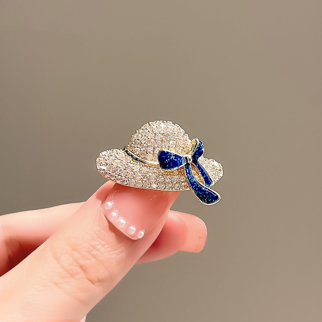 Glamorous flower brooch with sparkling crystals Kalsten