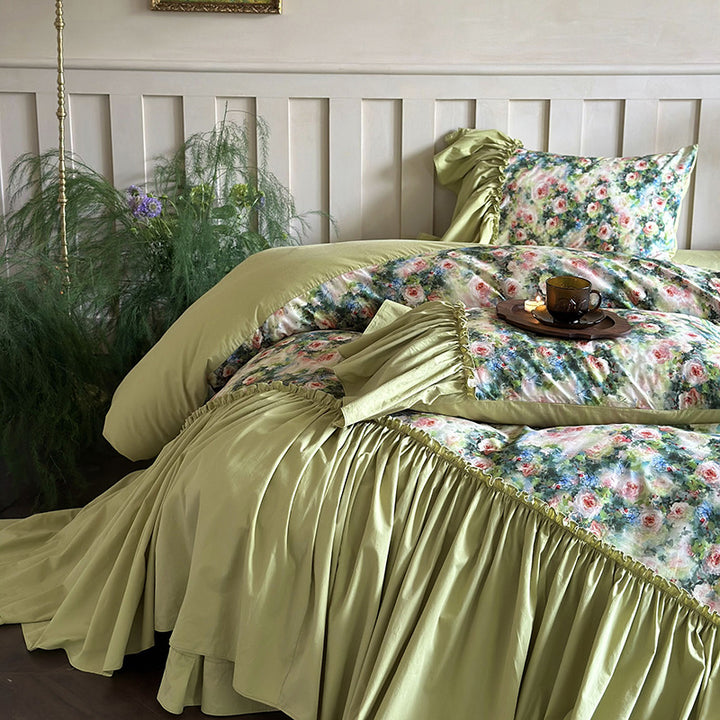 Luxurious cotton bedding set with ruffles, frills and watercolor rose print