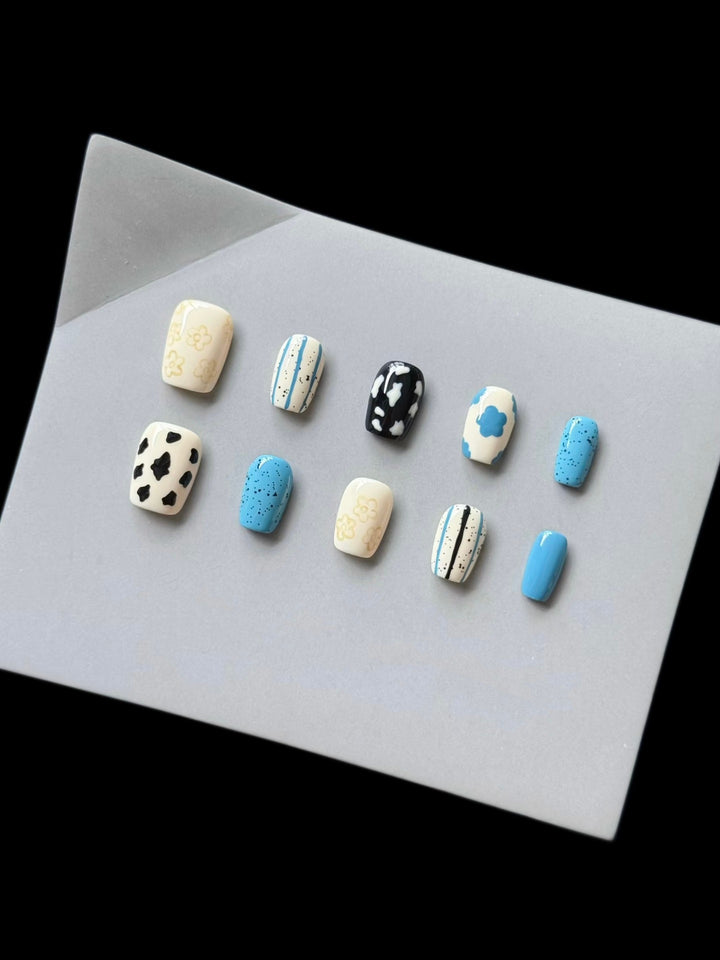 Artistic Patterned Press-On Nail Set