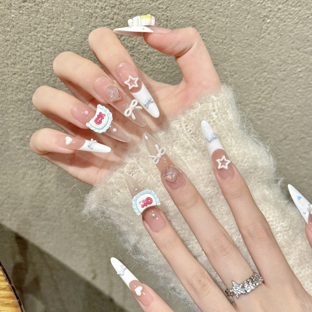 Artistic Press-On Nail Art Set with Unique Embellishments