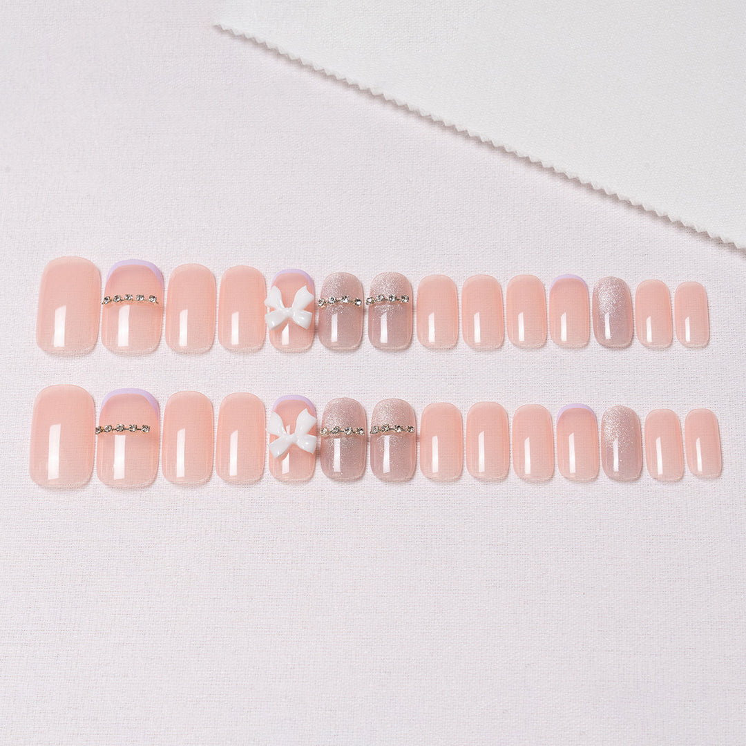 Glamorous Decorative Press-On Nail Set