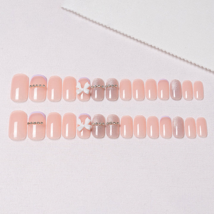 Glamorous Decorative Press-On Nail Set