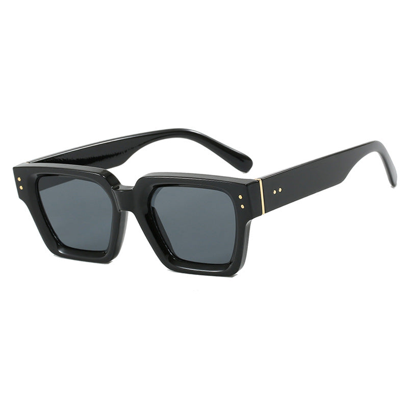 Women's trendy sunglasses in elegant oversized design Kalsten