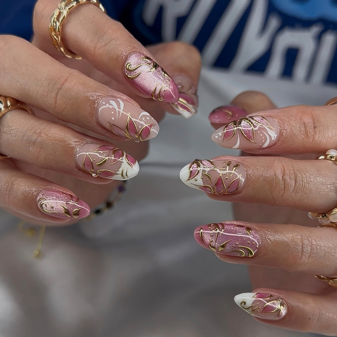 Artistic Golden Floral Press-On Nail Art Kalsten