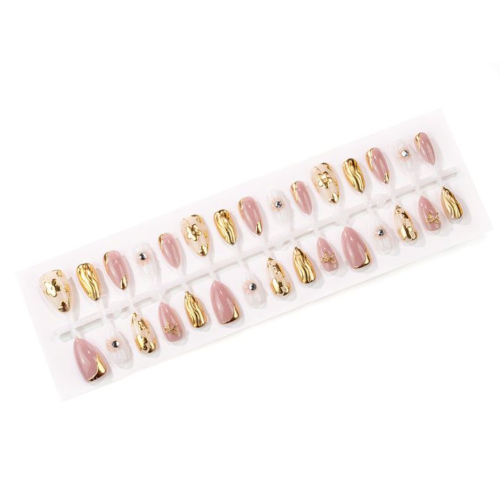 Decorative Press-On Nail Art Set with Gold Accents Kalsten