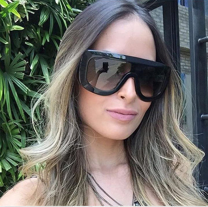 Women's sporty oversized sunglasses with futuristic design Kalsten