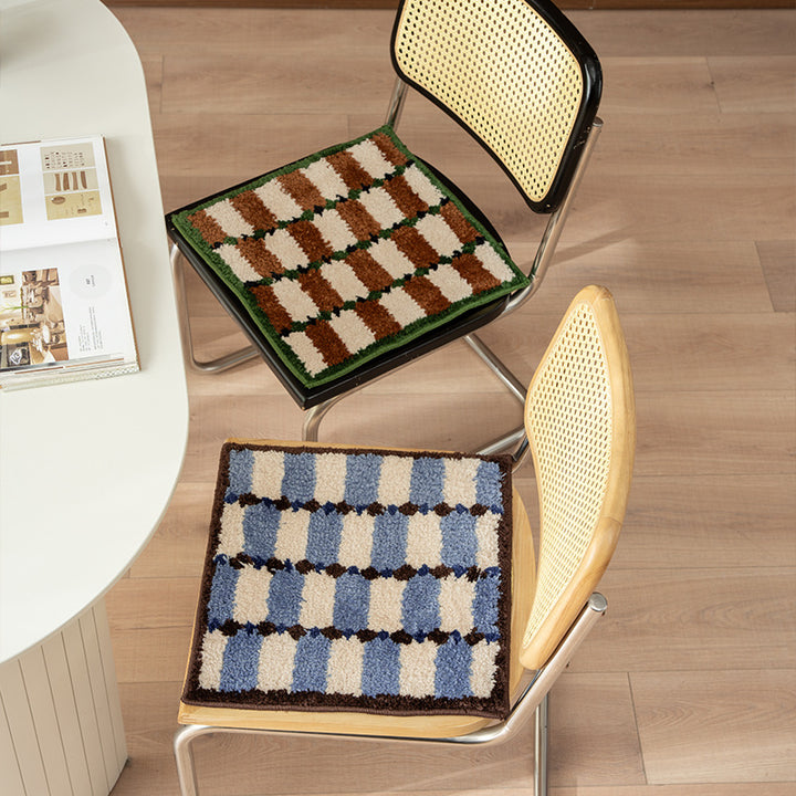 Square high-pile bath mat with textured block stripe look and contrasting edging