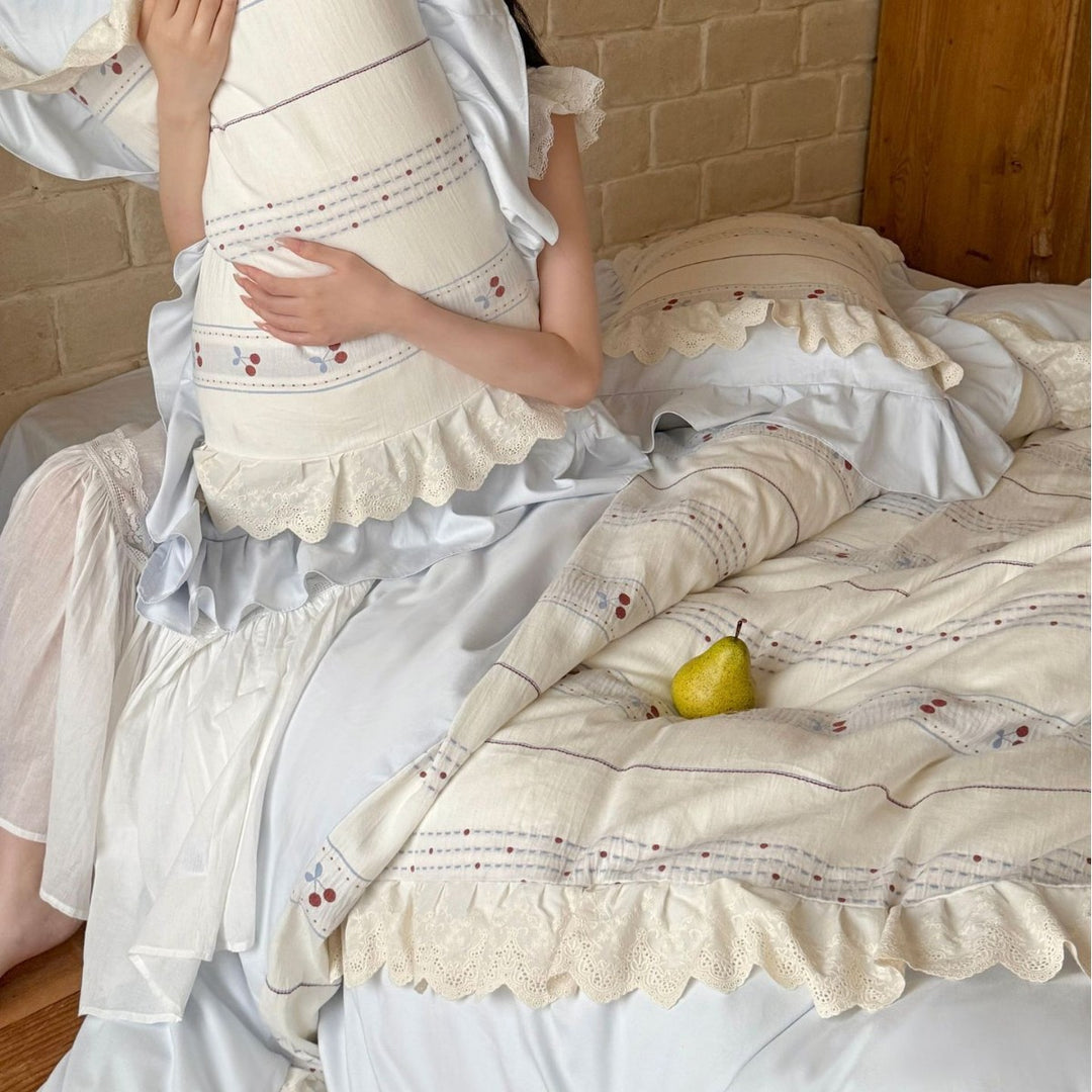 Romantic ruffle set for bed with striped embroidery and cotton-linen mix