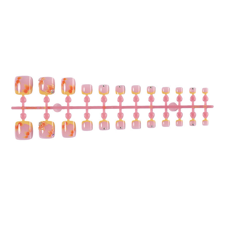 Artificial nail set with floral design and elegant accents Kalsten