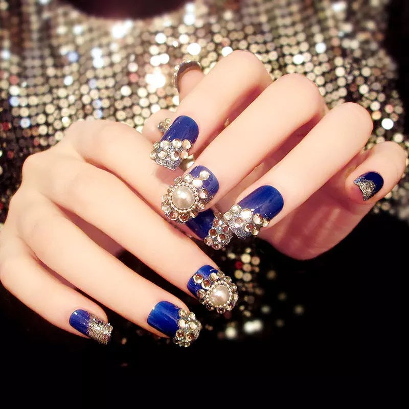 Decorative Gemstone and Bow Press-On Nail Set