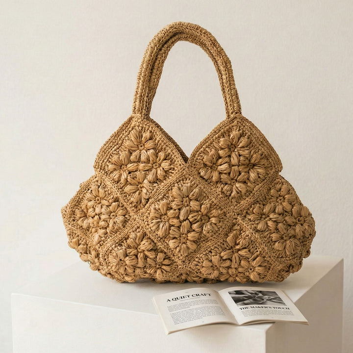 Handmade macrame shoulder bag with playful flower pattern Kalsten