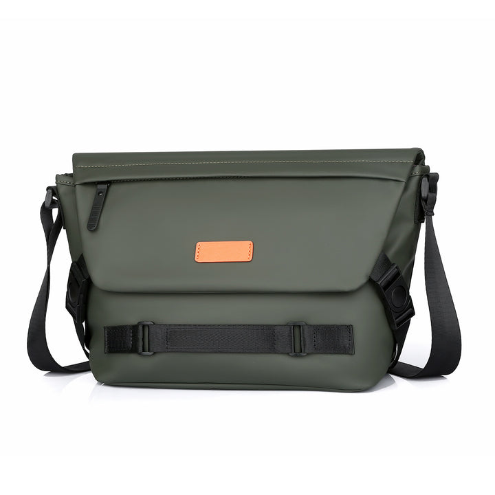 Stylish shoulder bag with versatile compartment options Kalsten