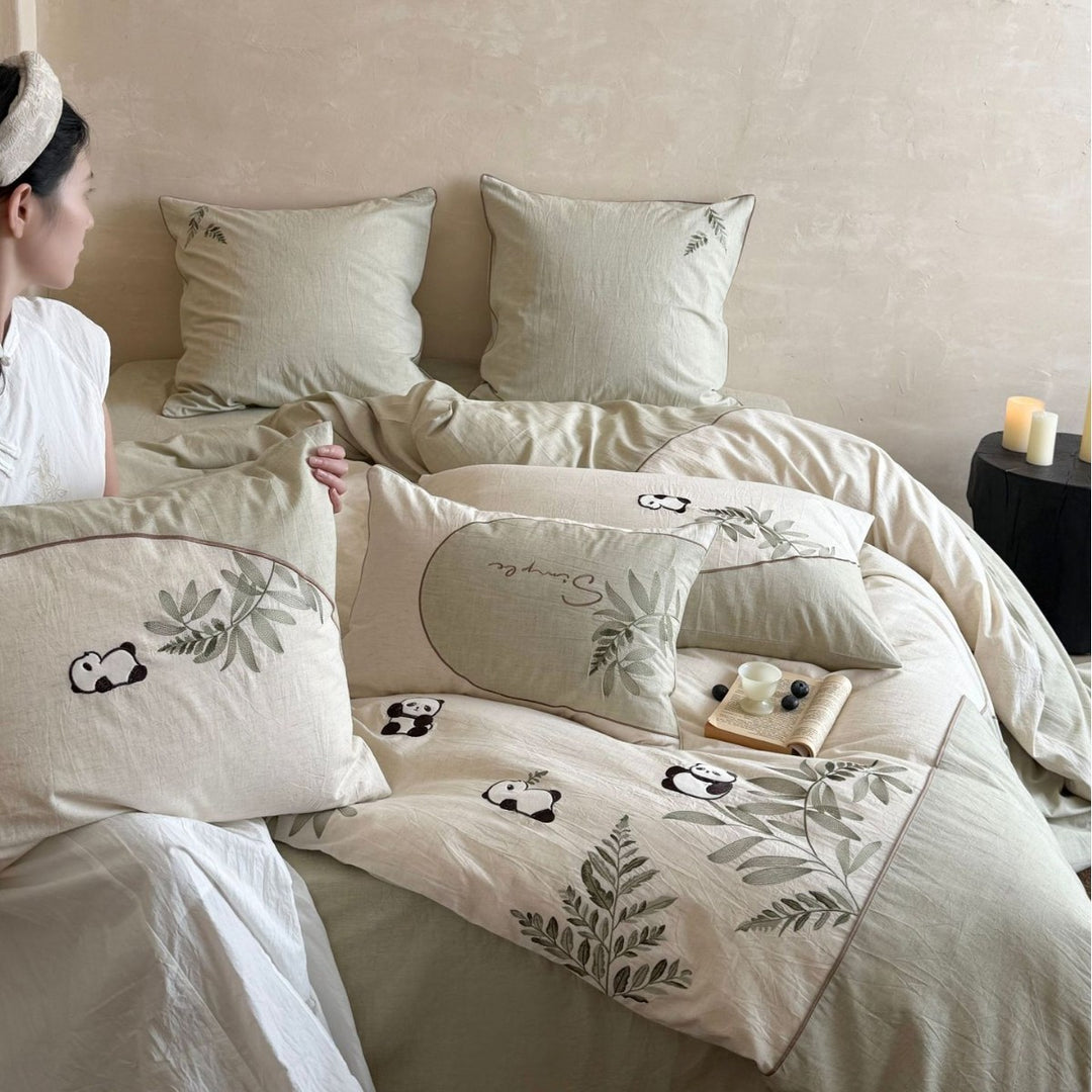 Bedding set with embroidered panda and leaf design made of cotton-linen mix