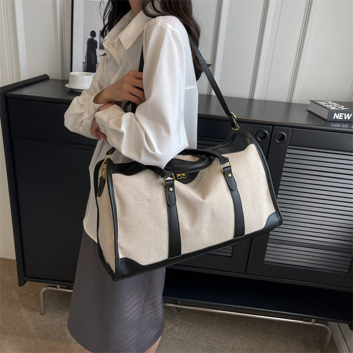 Sporty travel bag with removable shoulder strap Kalsten