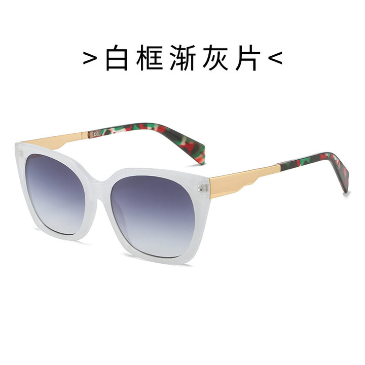 Women's oversized sunglasses with elegant transparent frame and golden accents Kalsten
