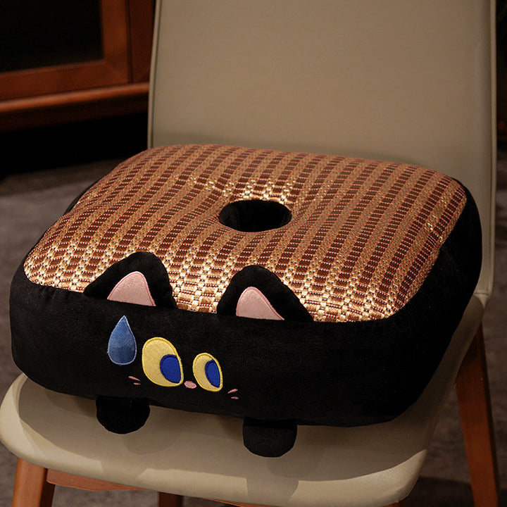Plush pet bed with raised edge and removable cuddly pillow