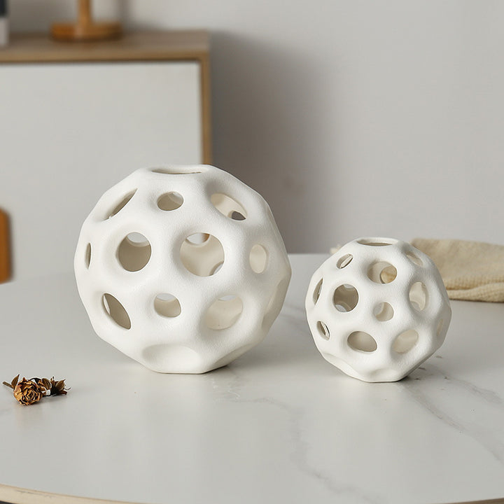Decorative sculptural vase Kalsten