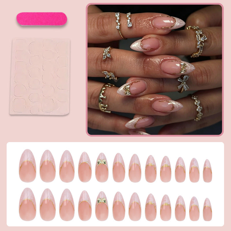 Elegant Nail Art Kalsten