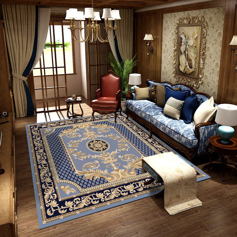 Elegant Vintage-Inspired Area Rug Kalsten