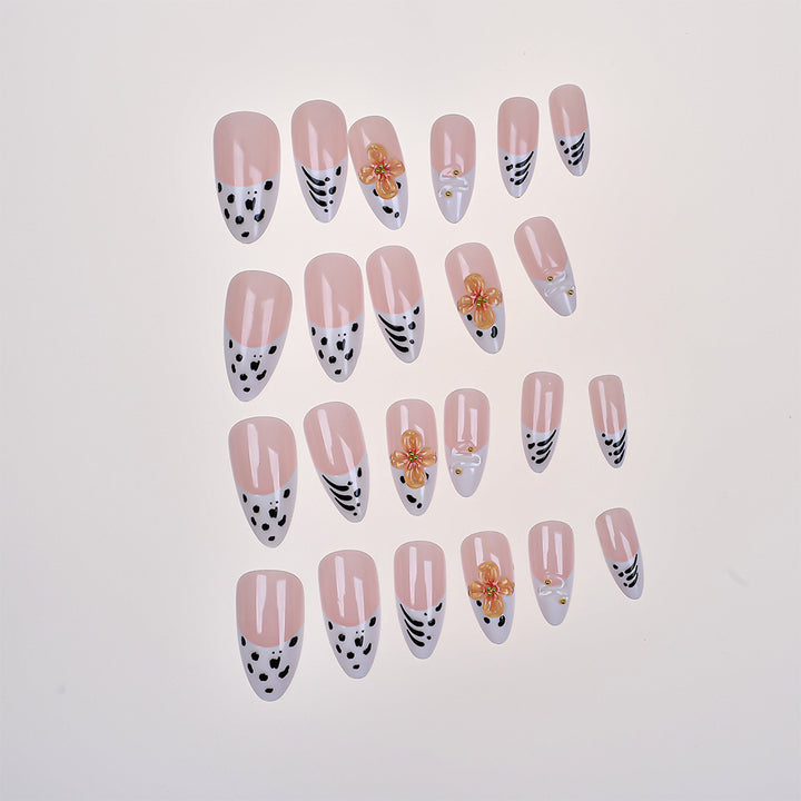 Artistic Flower-Embellished Press-On Nails Kalsten