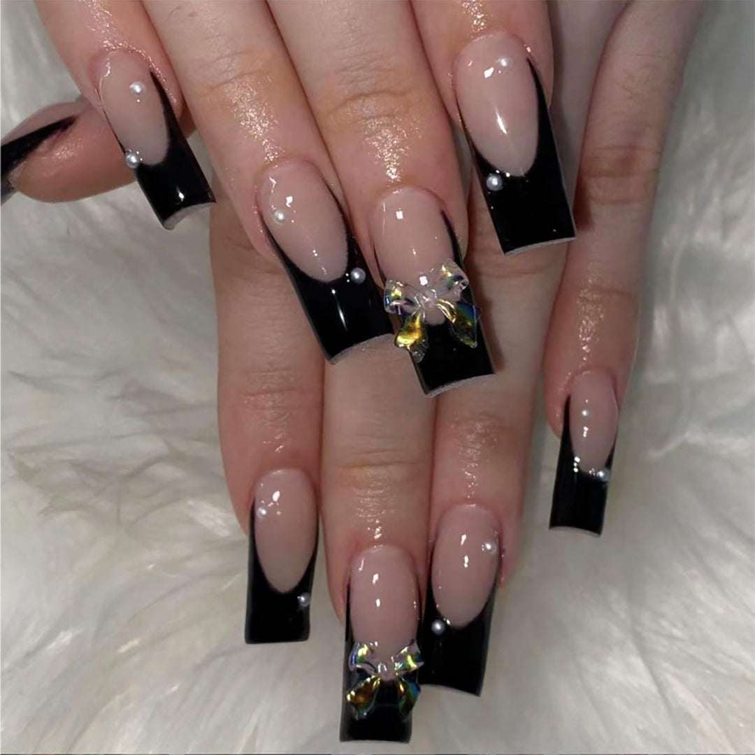Decorative Press-On Nail Art with Elegant Bow Accents