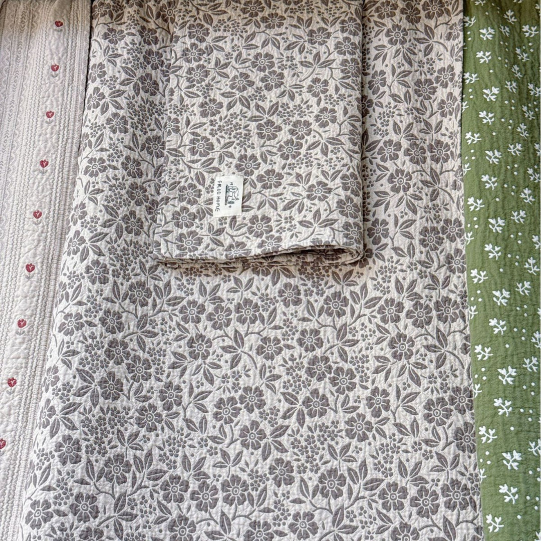 Ladies cuddly blanket with cute horse motif Kalsten