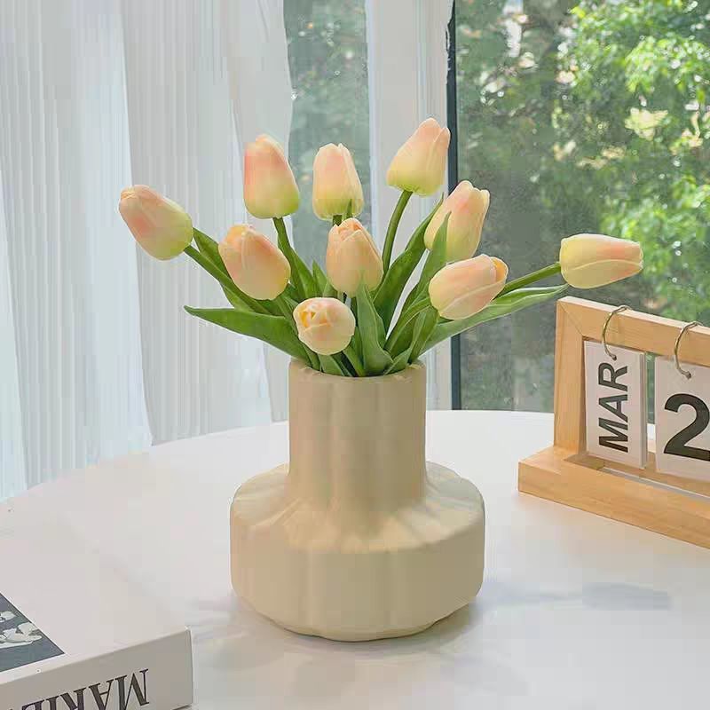 Elegant Decorative Flower Vase