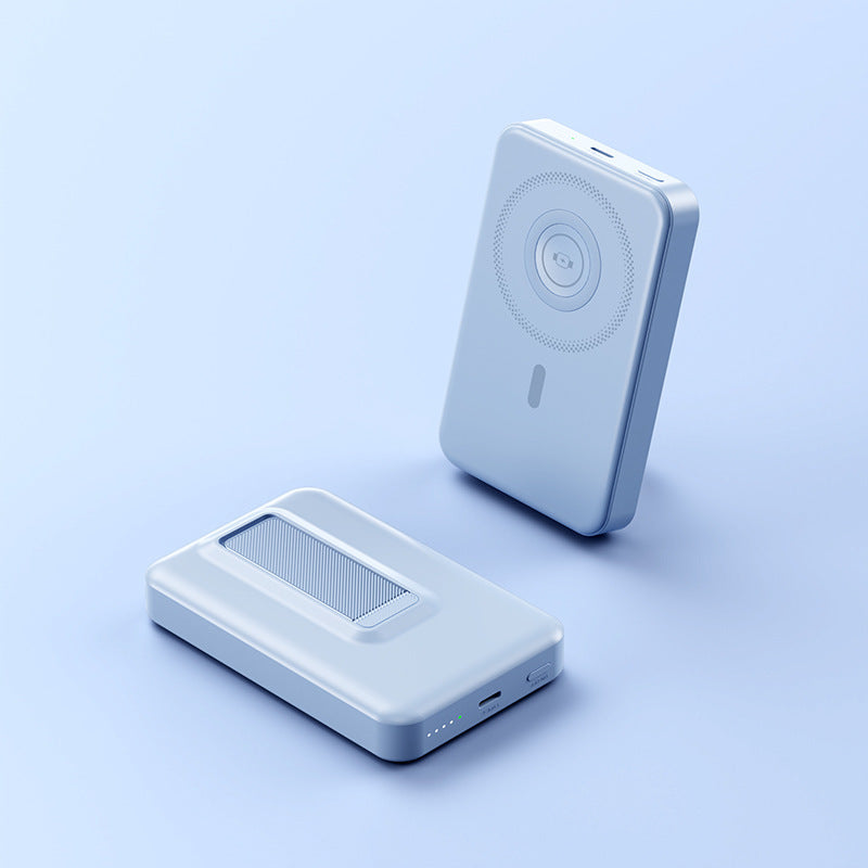 Portable charger with integrated wireless charging technology and intelligent power display Kalsten