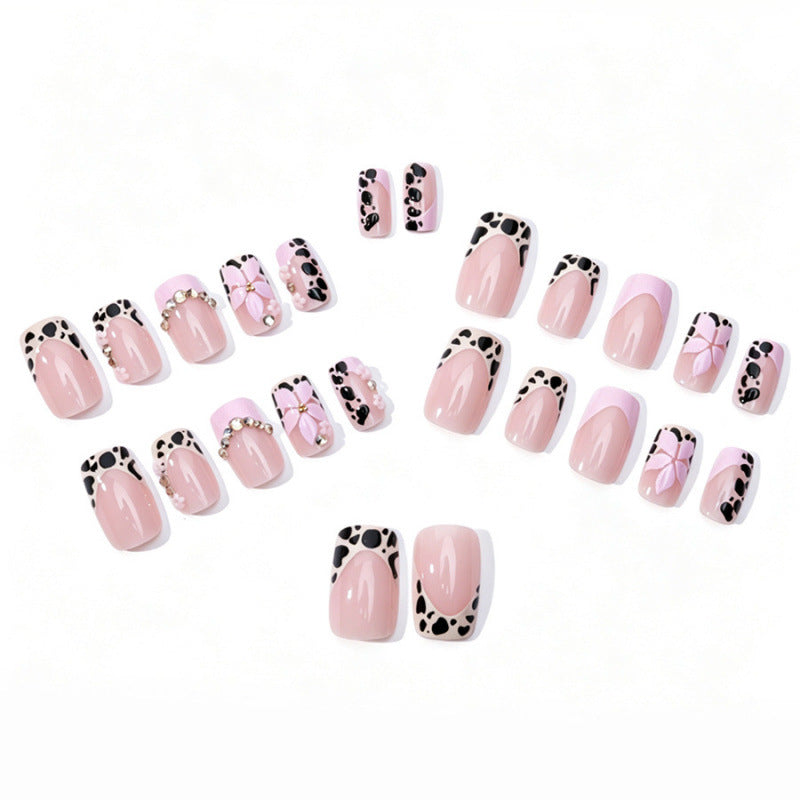 Artistic Decorative Press-On Nail Design