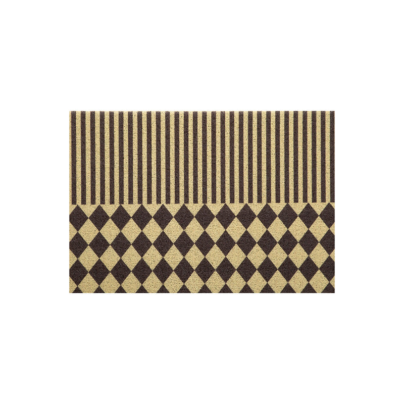 Non-slip coconut doormat with striped and diamond pattern