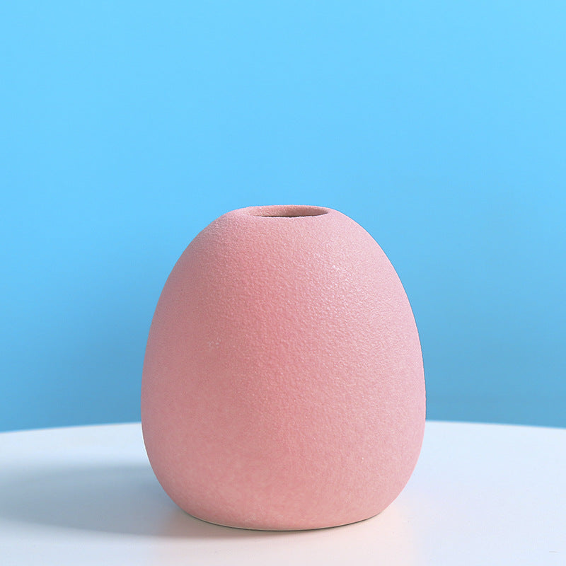 Modern Sculptural Ceramic Vase Kalsten