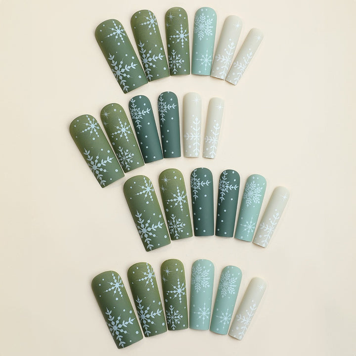 Artificial nail set with wintry snow motif Kalsten