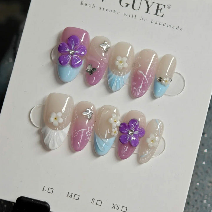 Floral-Artistic Press-On Nail Set