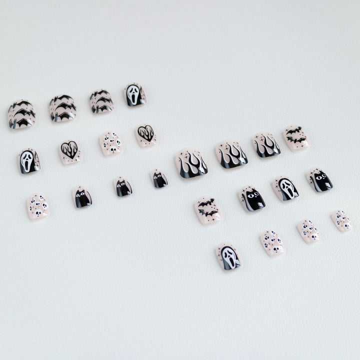 Halloween-Themed Nail Art Kit  1790958101