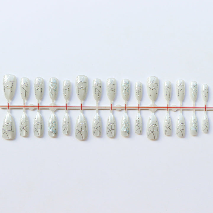 Elegant Decorative Press-On Nail Art Set