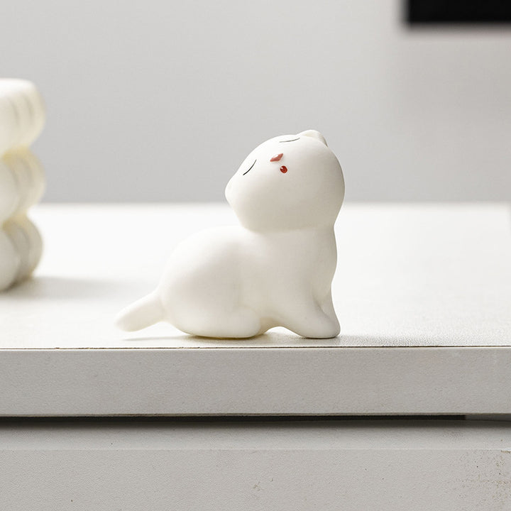 Decorative Cat Figurine Kalsten