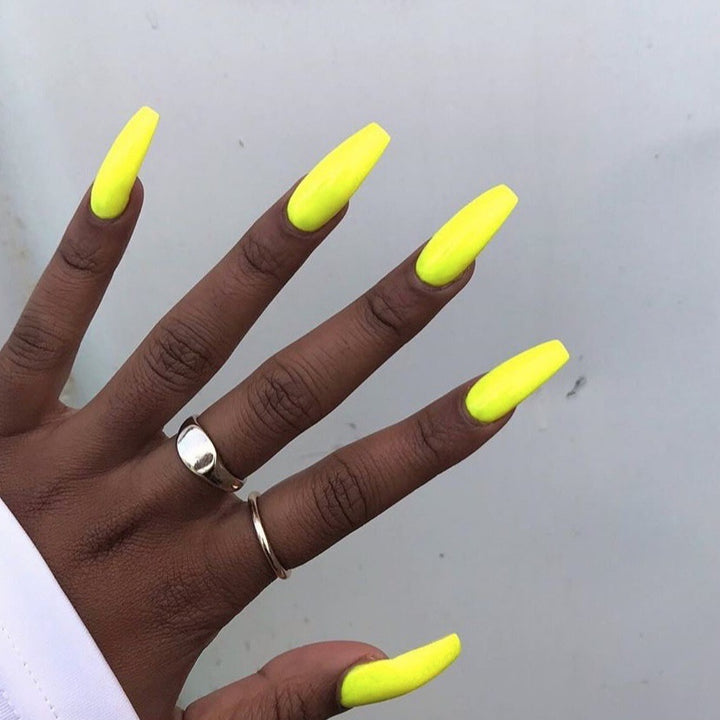 Artificial Stiletto Nails with High Gloss Finish Kalsten