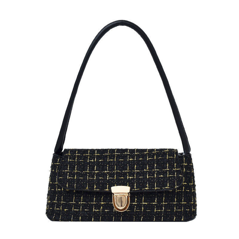 Elegant Textured Handbag