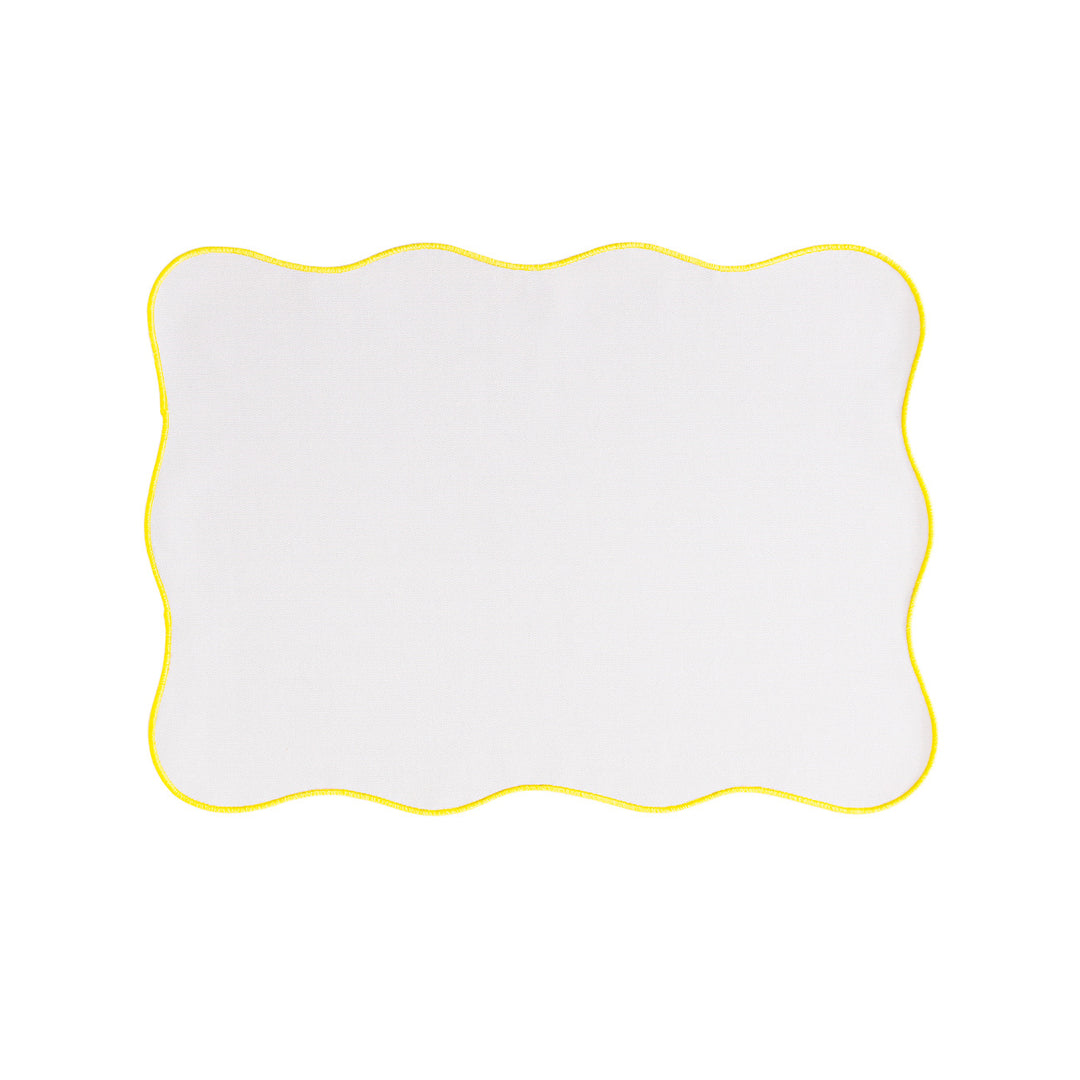 Table mat made of microfiber with wavy hem