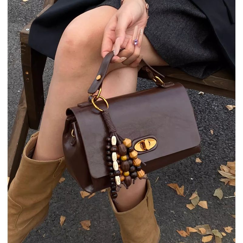 Elegant Portable Handbag Kalsten