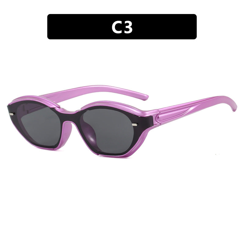 Women's fashionable sunglasses with contemporary design and protective UV filter Kalsten