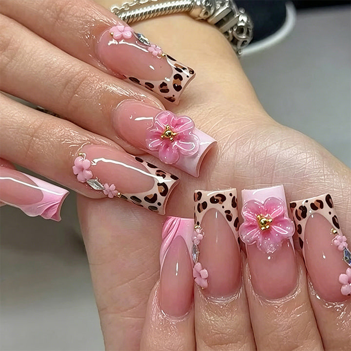 Elegant artificial nails with hand-painted floral accents Kalsten