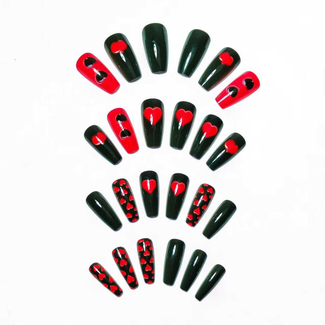 Artistic Heart-Designed Nail Art Kalsten