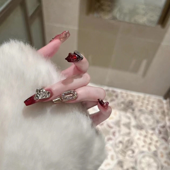 Glamorous Decorative Press-On Nails Set