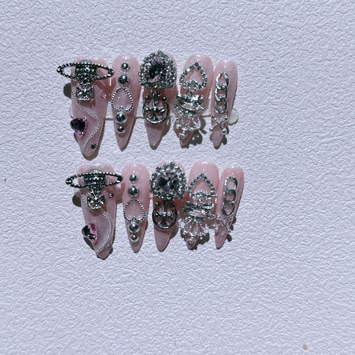 Glamorous Nail Art Extensions