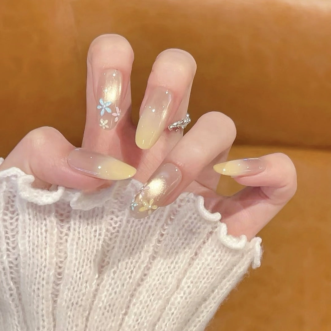 Elegant Floral Press-On Nails