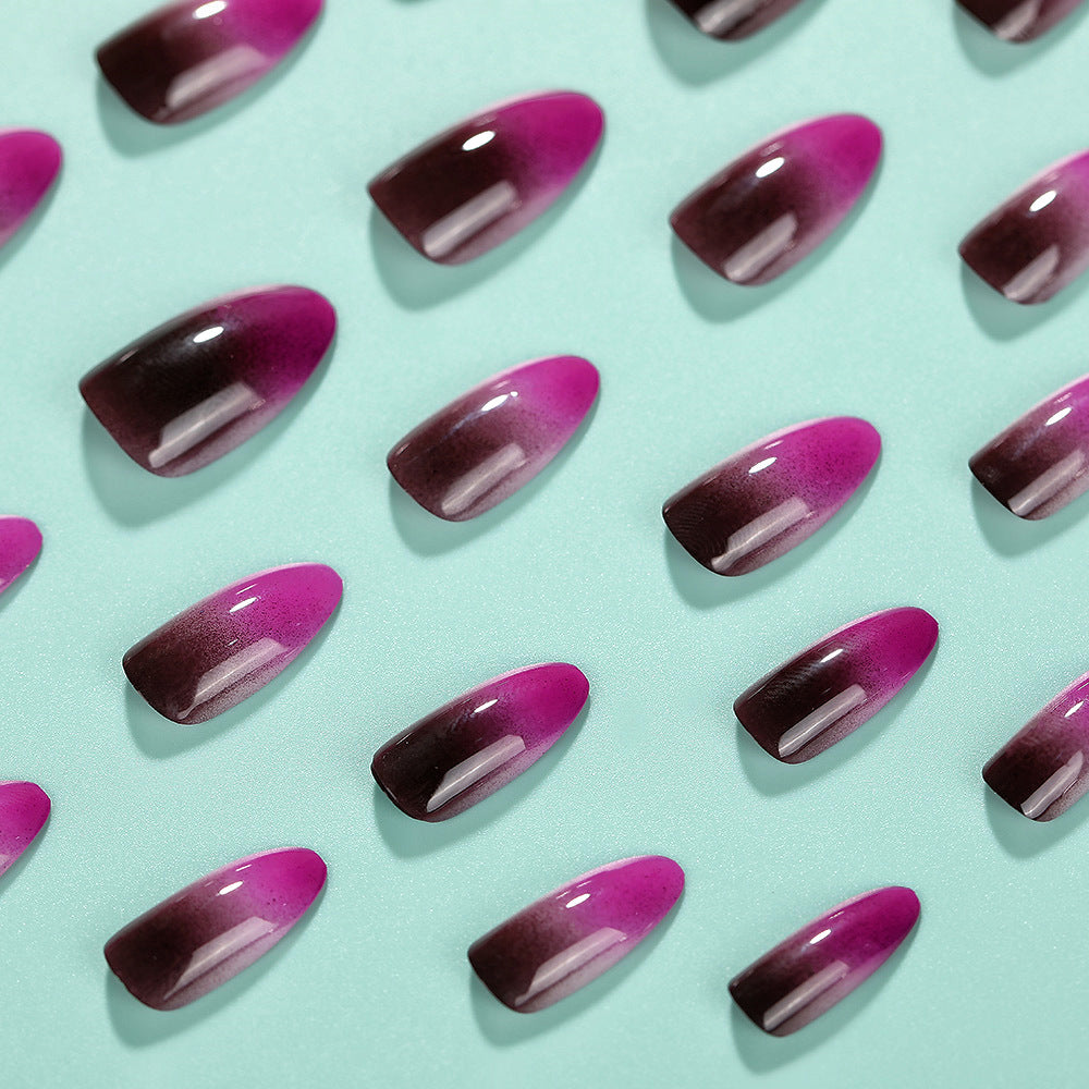 Artificial nails with modern ombre effect Kalsten