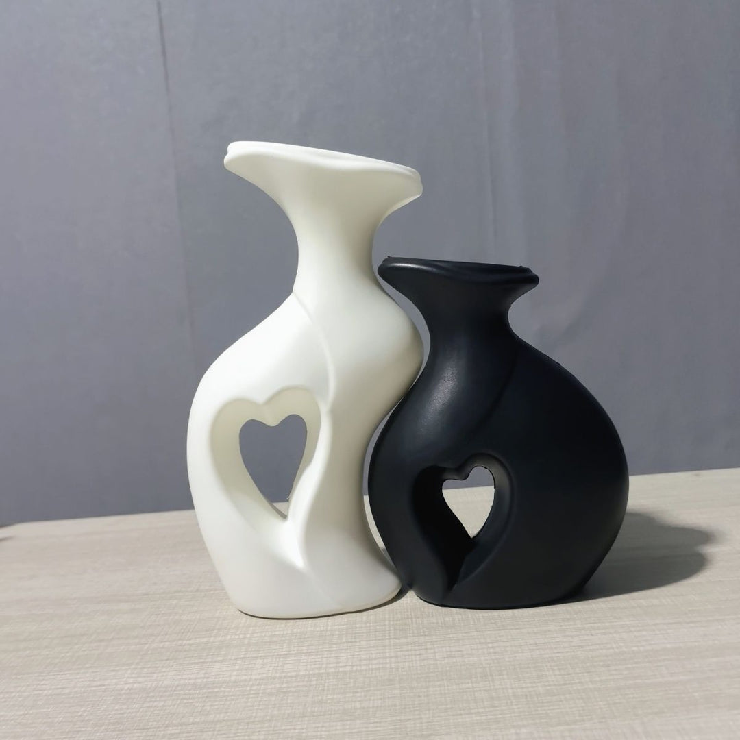 Modern Heart-Shaped Decorative Vase Kalsten