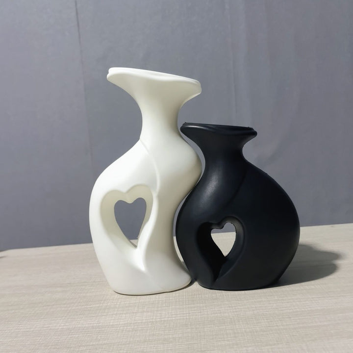 Modern Heart-Shaped Decorative Vase Kalsten