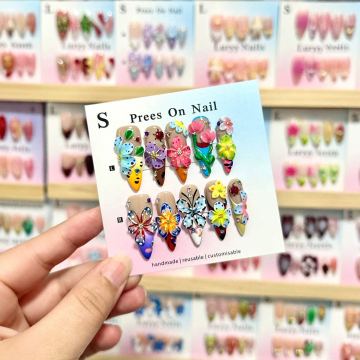 Artistic Floral Press-On Nails Set  1791773317